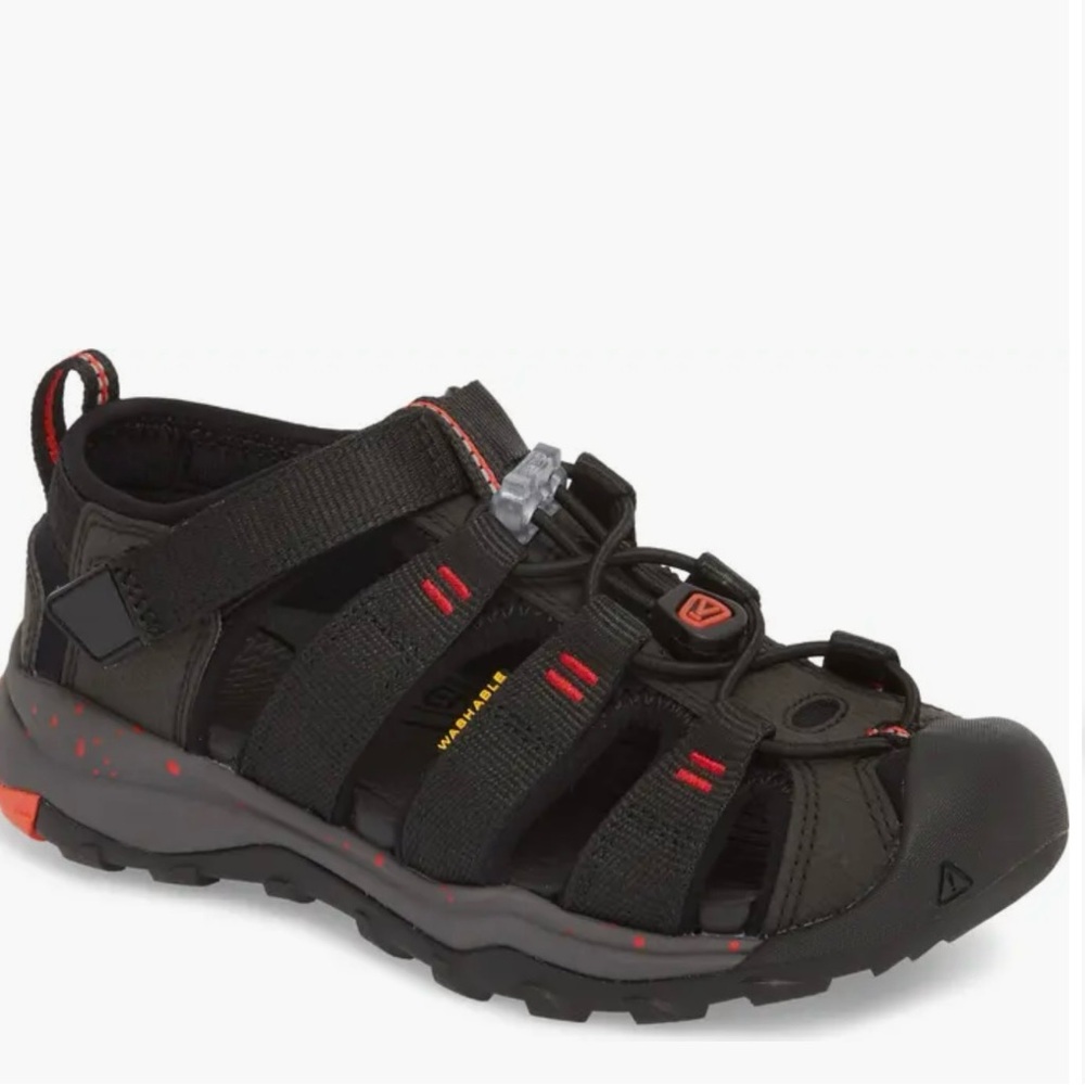 Keens' Newport Neo H2 water shoes